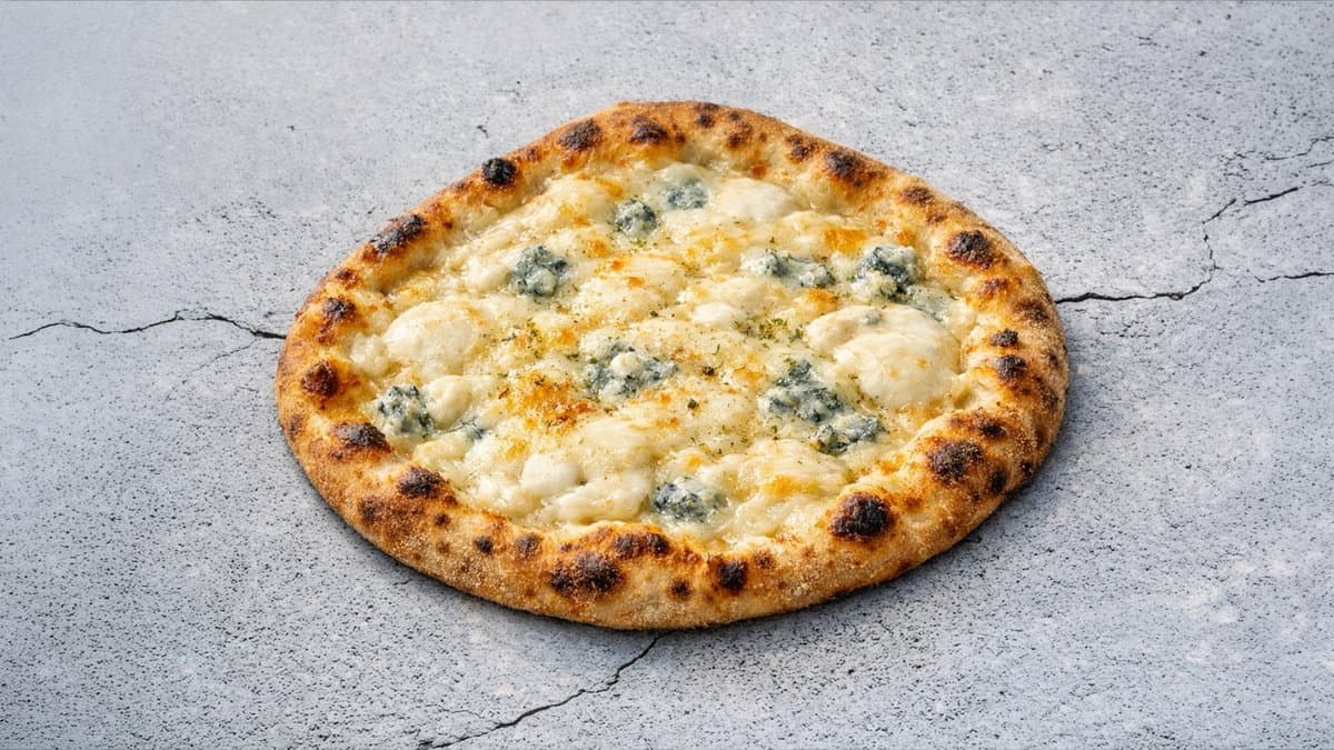 5. Quattro Formaggi