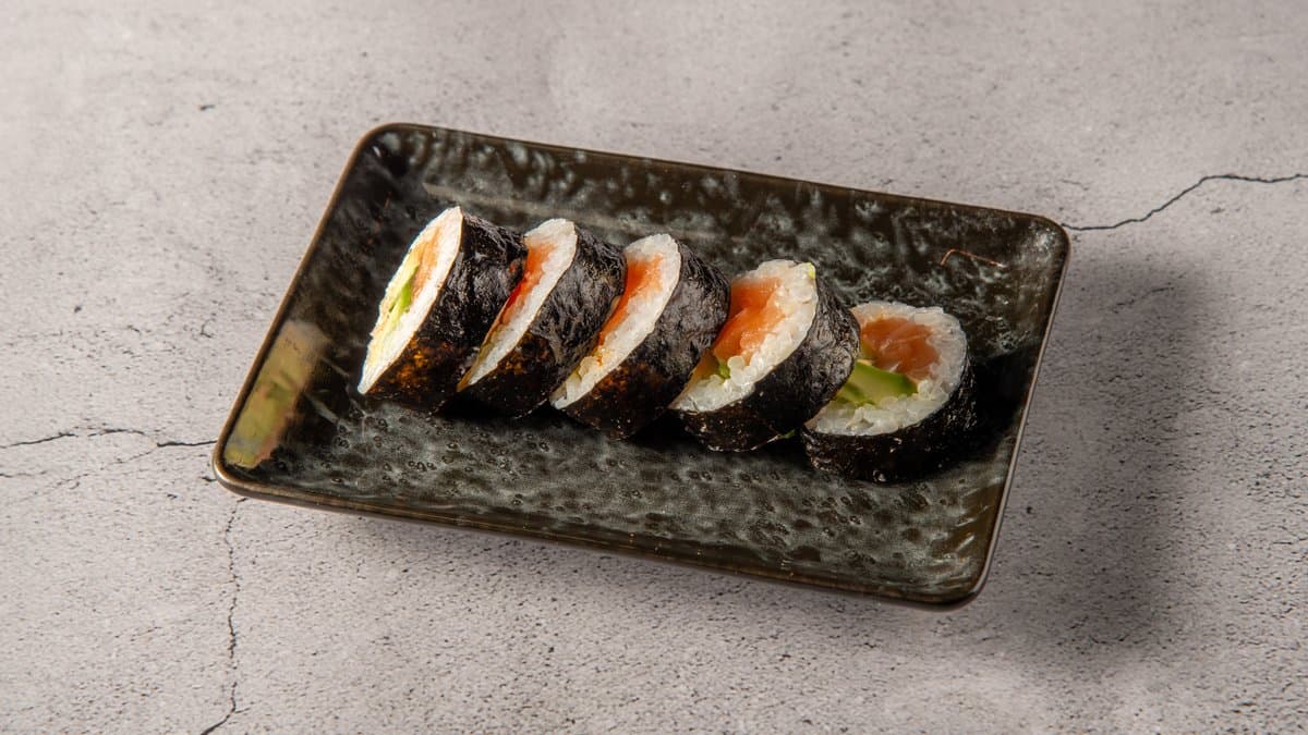 Spicy Salmon Maki